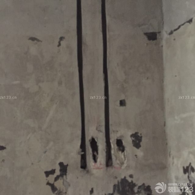 这是以前的别人的家，经过量房，得到的图，户型我还是很满意的，两居室一南一北，这样以后我就可以每天晒到太阳了想想就很美！唯一就是这是2005年的房子，没有人车分离，楼下的车还是挺多的，不过要多想好处，我还是开心的！