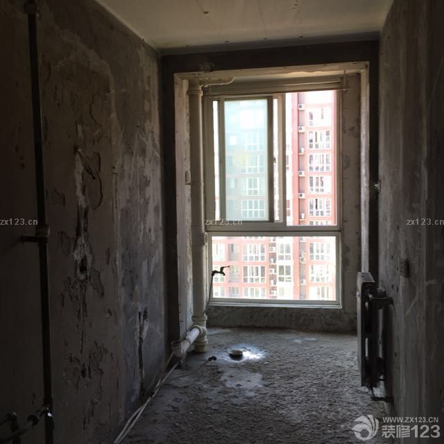 昨下午去看了一趟，基本就已经拆改完了，对辛勤工作的师傅表示感谢！下一步是水电改造，期待！