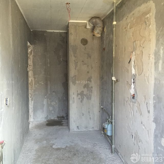 昨下午去看了一趟，基本就已经拆改完了，对辛勤工作的师傅表示感谢！下一步是水电改造，期待！