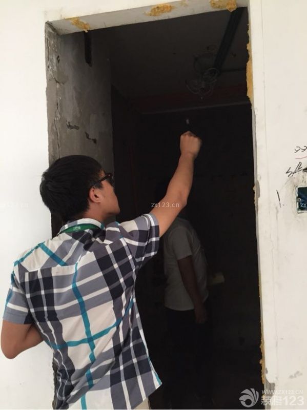 我们家已经做好的水电。