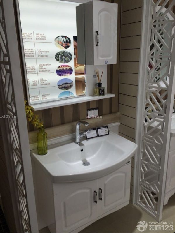 橱柜选好了，就要开始选择卫浴了。一直以来，我都有在网上选择比较，起初考虑过科勒，惠达，还有摩恩，虽然这几个品牌的东西质量没得话说，而且款式新颖，但是这些牌子的造价真心不低，预算一步步吃紧，逼得我只能退而求其次选择了九牧，话说九牧也还可以，算得上是十大品牌之一。<br>