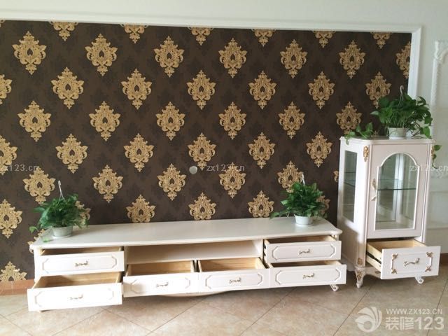 家具终于从广州拖回来了，物流老板是公公的朋友，送了两床垫，基本上啥都不缺啦。安装师傅花了一天时间把家具都拼接好，整体效果瞬间出来了。给大家看看