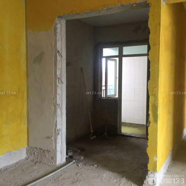 三天后再去看时已经做好保护和斯蜡水了。轩怡做得挺专业的，感觉很不错！