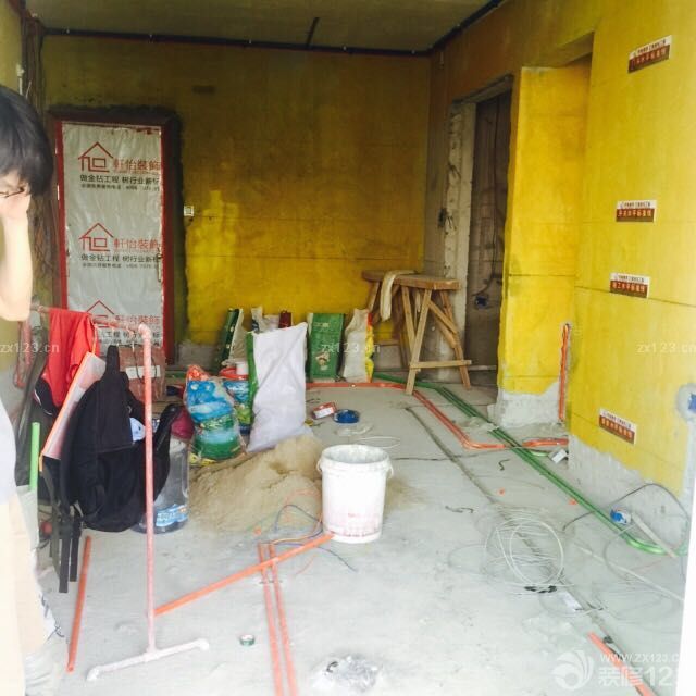 今天做好了水电，轩怡的水电说是出了名的好！希望如此。