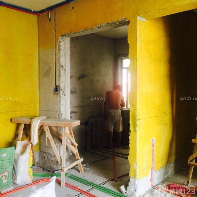 今天做好了水电，轩怡的水电说是出了名的好！希望如此。