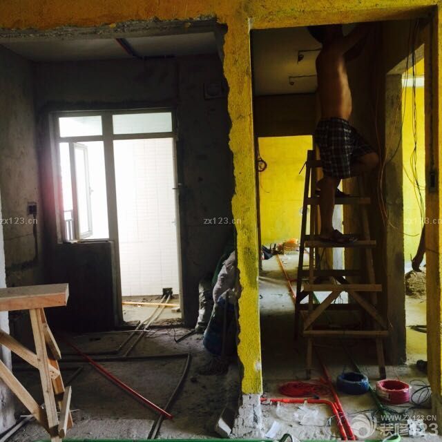 今天做好了水电，轩怡的水电说是出了名的好！希望如此。