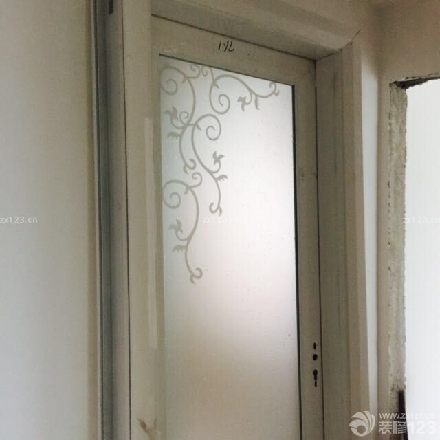 至今为止已经到装门的地步了！感觉进度比我们想象的要快一些。