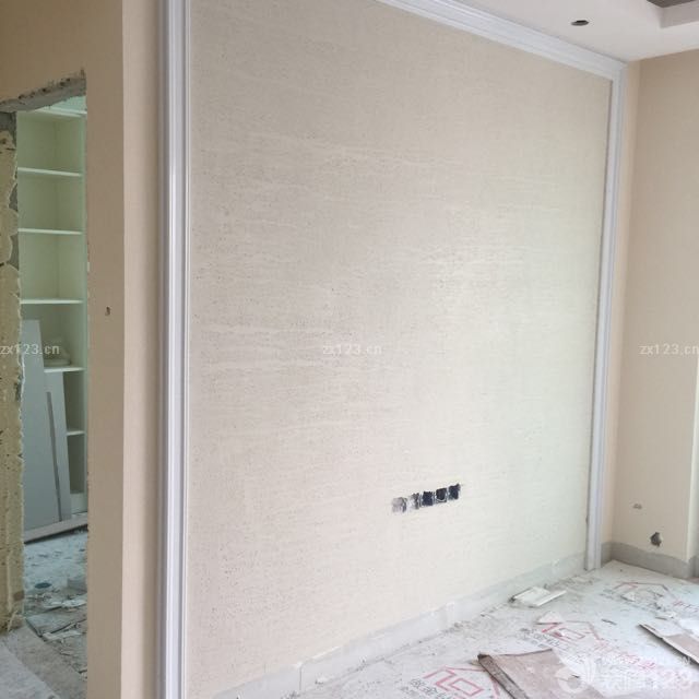 硅藻泥完工咯！还不错。我们毕竟第一次装修，能装这样也是很不错的了。