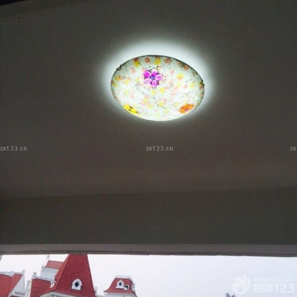 看看吧，在市场上选了好多次的结果，不是很满意，但却是最实惠的了。