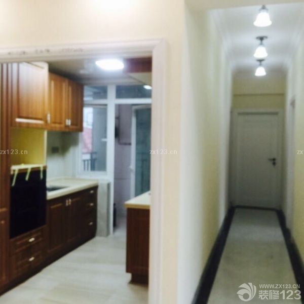 今天装橱柜打扫了一下！感觉还不错。