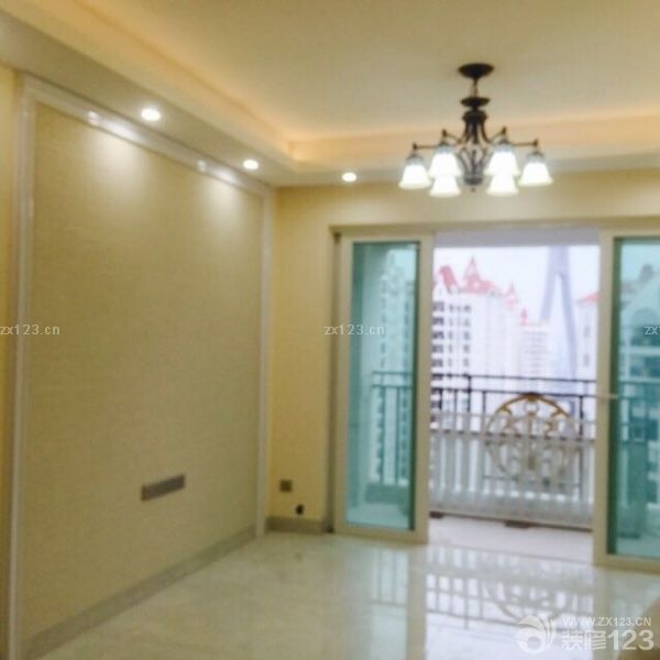 今天装橱柜打扫了一下！感觉还不错。