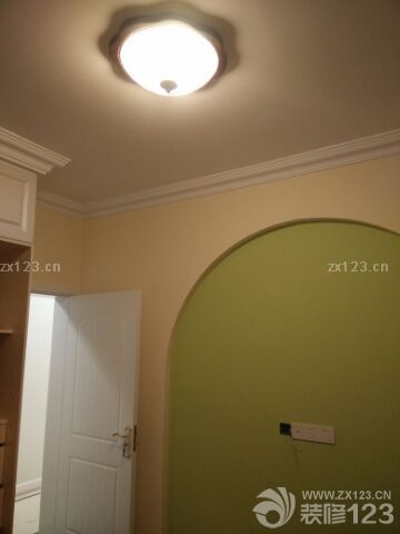 时间已经相当紧迫了，装修公司也安排的十分紧凑，我们也联系了家电安装，都很辛苦，今天也做了保洁，果然大变样，看看成果吧。