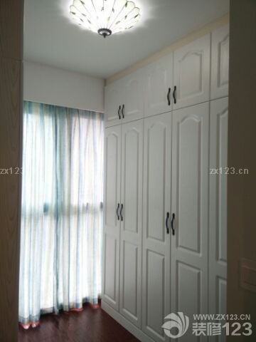 基本完工，装修公司真给力，后期还陆续根据我们的要求做完善。双方的爸妈都挺满意的，也没耽误婚礼。结婚那天大家来新房，都赞不绝口，啥也不说了，上图。