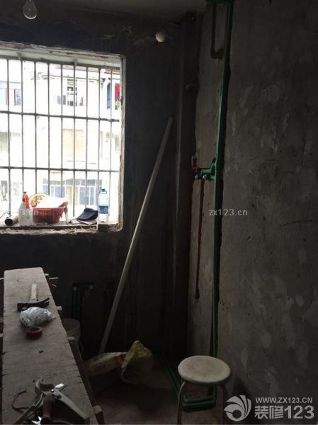 水电工程排线，感觉水电部分都还是蛮不错的，只是自己好像真的不太会。