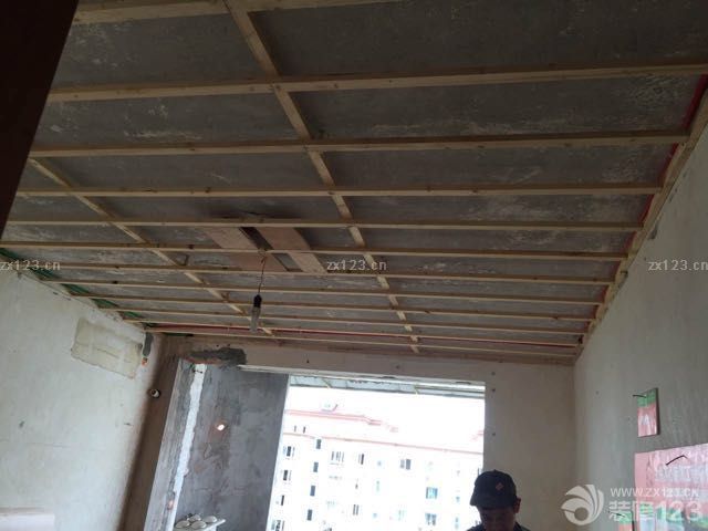 木工开始～吊顶架子已搭建完成～
