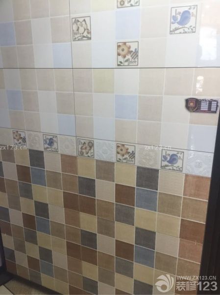 瓷砖与地砖都选好了，我的鞋柜也快完成啦。