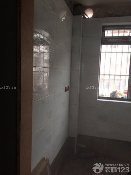 木工即将完成，瓷砖也快好了～么么哒～