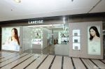 化妆品店店面门头装修设计