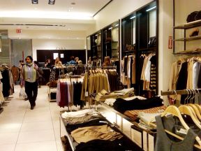 女装店面设计服装陈列图片效果
