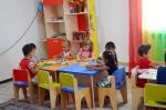 幼儿园室内装饰学校书桌效果图