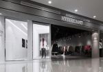 福州商场服装店橱窗装修设计图片