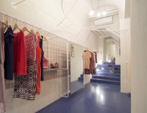 服装陈列图片 服装陈列 服装店装修效果图片
