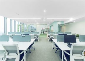 成都公司办公室办公桌隔断装修图