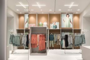 服装店装修灯光 服装店装修设计图片