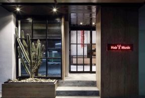 小型理发店门头装修设计图2023