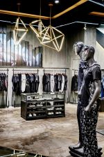 男装专卖店内部装修设计图