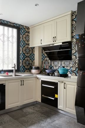 厨房橱柜装修 厨房橱柜效果 厨房橱柜图片大全 厨房橱柜效果图片欣赏