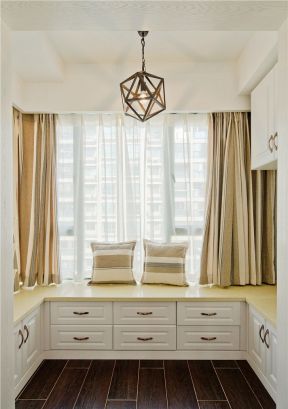 飘窗柜图片 飘窗柜子图片 飘窗柜装修效果