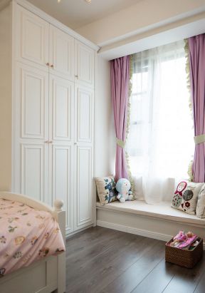 卧室飘窗装修效果图欣赏 卧室飘窗图片 卧室飘窗装修效果图大全图片