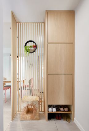 简约玄关隔断 简约玄关图  玄关设计图片大全