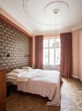 卧室壁纸装修效果图欣赏 卧室壁纸图 卧室壁纸图片