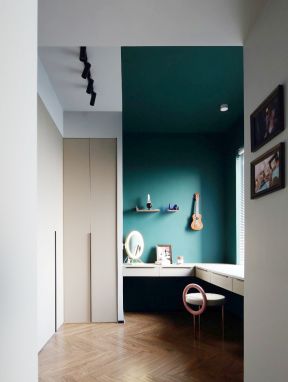 三室一厅一厨一卫小书房装修设计图片