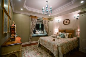 田园风格卧室飘窗装修设计效果图