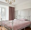 简约美式卧室床装修效果图