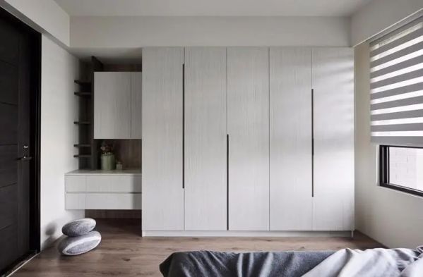 家装衣柜多少钱1平方米